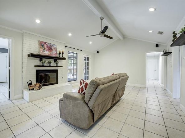 1716  Rosemeade Circle , Carrollton Texas 75007