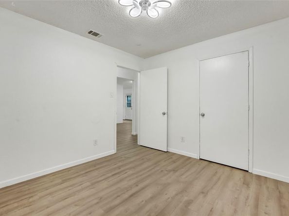 205  Valley Spring Drive , Arlington Texas 76018