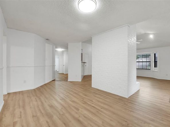 205  Valley Spring Drive , Arlington Texas 76018
