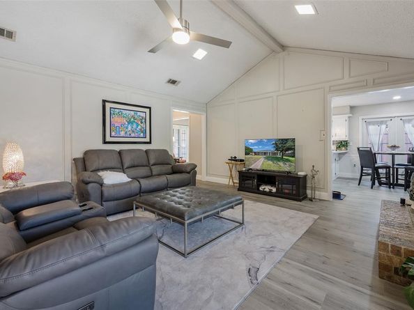1817  Guildford Street , Garland Texas 75044