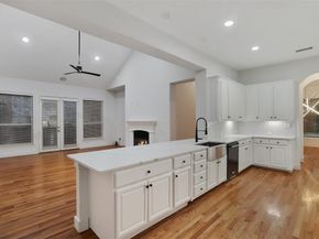 3342  Ricci Lane , Irving Texas 75062