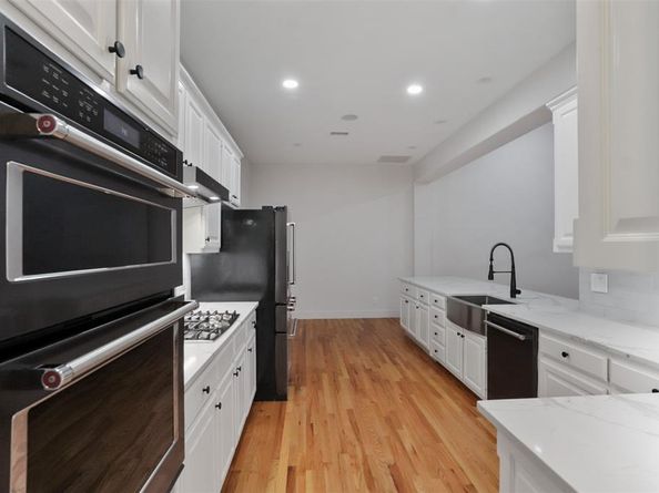 3342  Ricci Lane , Irving Texas 75062