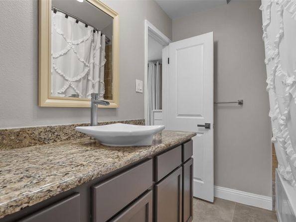 16  Bounty Road W, Benbrook Texas 76132