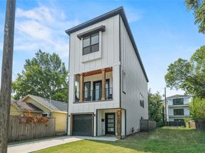 920  Muncie Avenue , Dallas Texas 75212