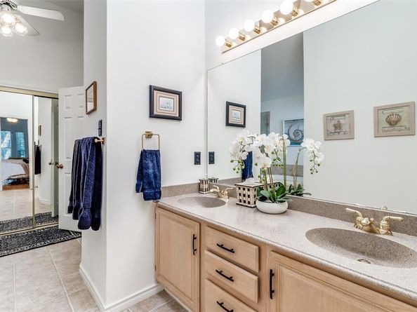 14819  Chancey Street , Addison Texas 75001