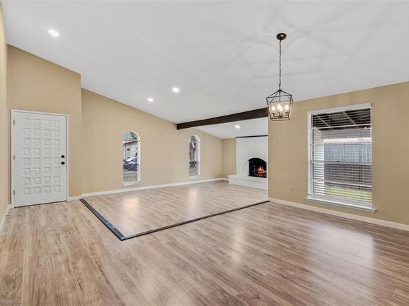 3122  Teakwood Lane , Garland Texas 75044