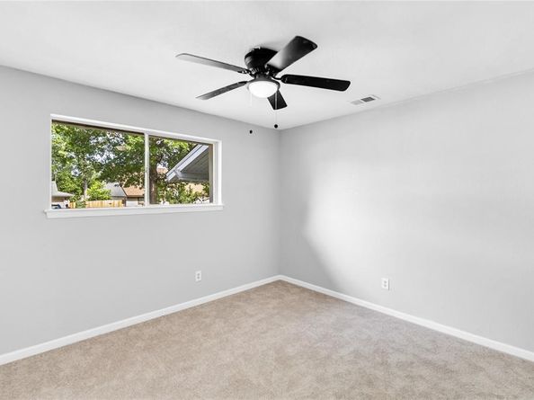 2416  Glacier Street , Irving Texas 75062