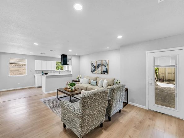 2416  Glacier Street , Irving Texas 75062