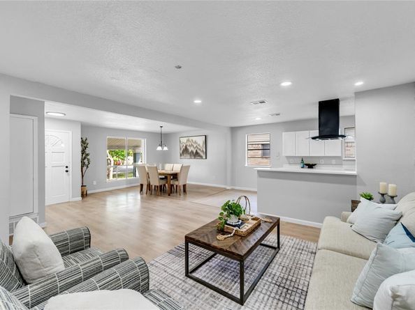 2416  Glacier Street , Irving Texas 75062