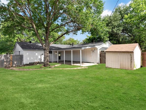 2416  Glacier Street , Irving Texas 75062