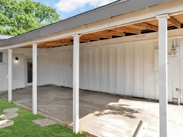 2416  Glacier Street , Irving Texas 75062