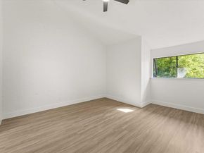 735  Oakwood Trail , Fort Worth Texas 76112