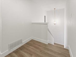 735  Oakwood Trail , Fort Worth Texas 76112