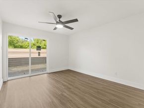 735  Oakwood Trail , Fort Worth Texas 76112
