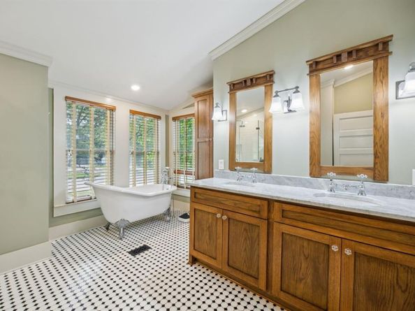 411 S 11th Street , Garland Texas 75040