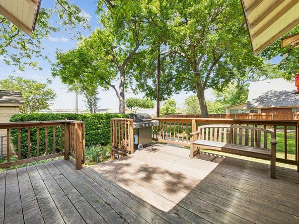 411 S 11th Street , Garland Texas 75040