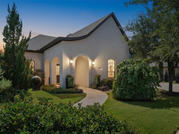 548  Trailrider Road , Fort Worth Texas 76114