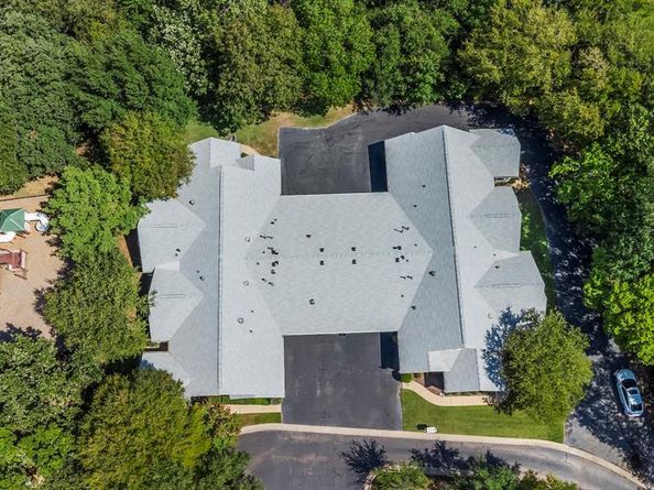 1023  Bridges Drive , Arlington Texas 76012