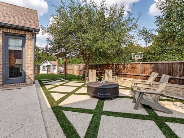 1101  Damsel Caitlyn Drive , Lewisville Texas 75056