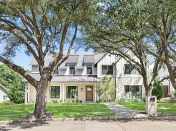 7233  Brennans Drive 