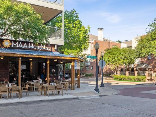 2305  Worthington Street  322, Dallas Texas 75204