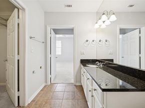 2305  Worthington Street  322, Dallas Texas 75204