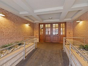 2305  Worthington Street  322, Dallas Texas 75204