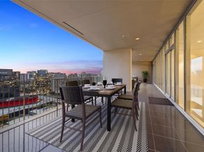 1717  Arts Plaza Drive  2107, Dallas Texas 75201