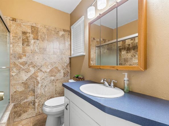 13806  Heartside Place , Farmers Branch Texas 75234