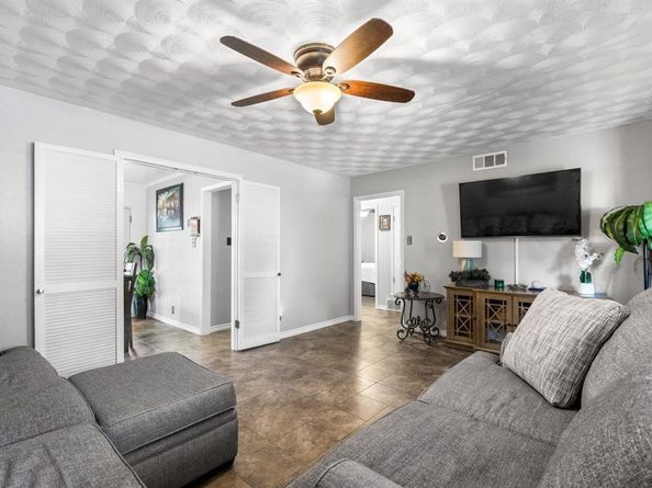 13806  Heartside Place , Farmers Branch Texas 75234