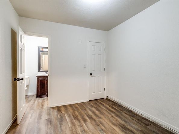 2533  Montclair Lane , Mesquite Texas 75150