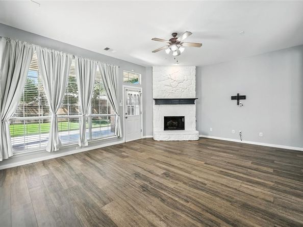 1151  Central Way , Lantana Texas 76226