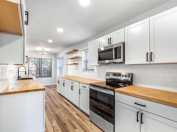 5230  Barcelona Drive , Garland Texas 75043