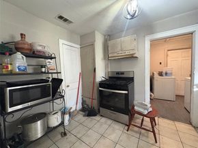 2700  Tanner Street , Dallas Texas 75215