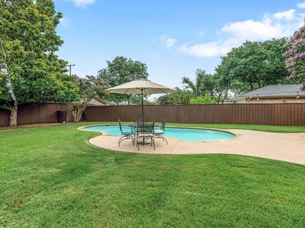 5709  Forest Lane , Dallas Texas 75230