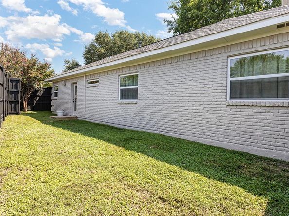 6402  Lakewood Boulevard , Dallas Texas 75214