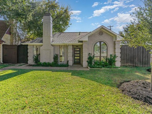 6402  Lakewood Boulevard , Dallas Texas 75214