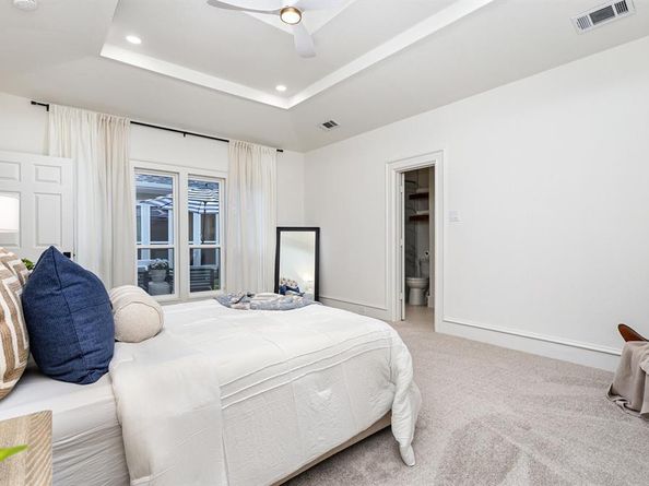 6402  Lakewood Boulevard , Dallas Texas 75214