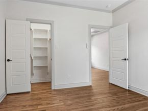 3708  Mcbroom Street , Dallas Texas 75212