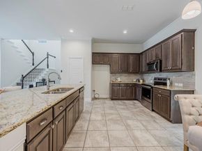 3602  Strasbourg Mews , Dallas Texas 75236