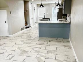 900 S Weatherred Drive  900B, Richardson Texas 75080