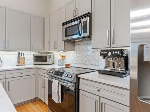 743  Cannen John Lane , Dallas Texas 75204
