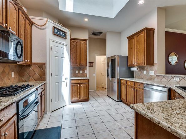 406  Fountain Park Drive , Euless Texas 76039