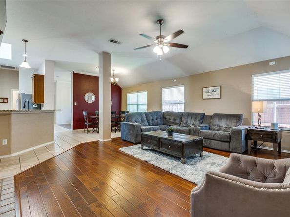 406  Fountain Park Drive , Euless Texas 76039