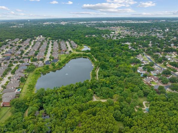 406  Fountain Park Drive , Euless Texas 76039