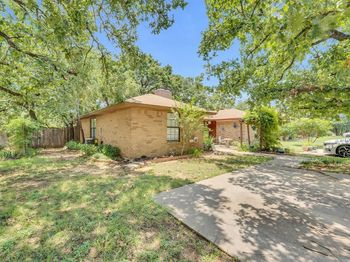 728  Woodland Court 