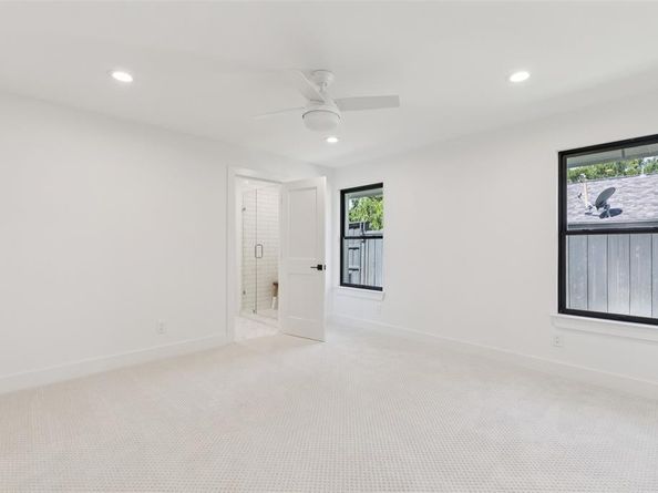4042  Mendenhall Drive , Dallas Texas 75244