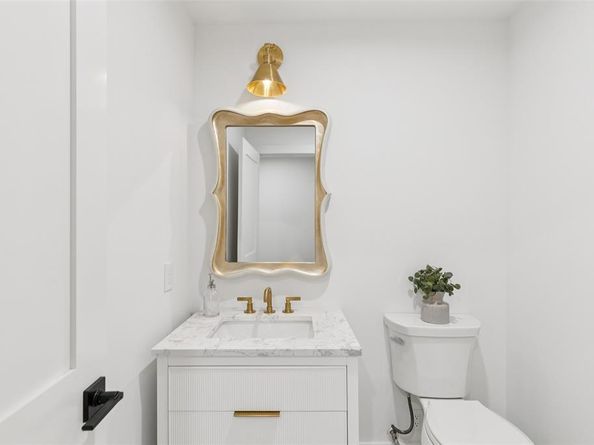 4042  Mendenhall Drive , Dallas Texas 75244