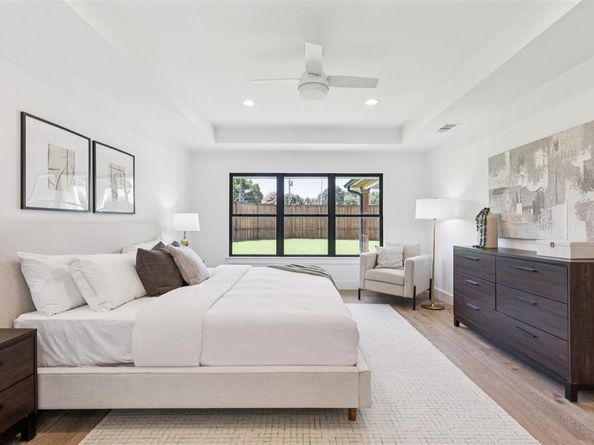 4042  Mendenhall Drive , Dallas Texas 75244