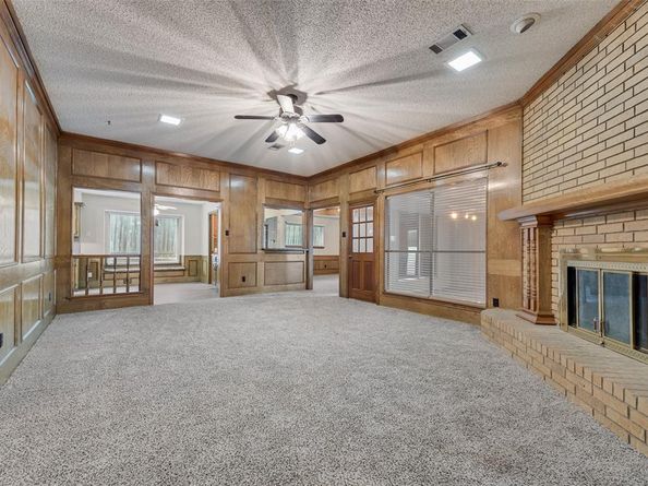 1917  Meadowview Drive , Garland Texas 75043